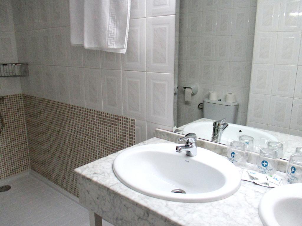 Hotel Perales Талавера-де-ла-Рейна Екстер'єр фото