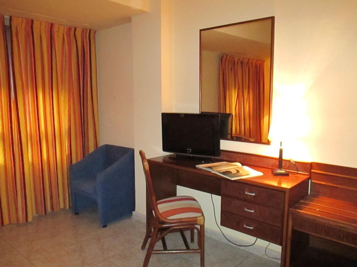 Hotel Perales Талавера-де-ла-Рейна Екстер'єр фото