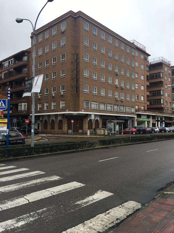 Hotel Perales Талавера-де-ла-Рейна Екстер'єр фото