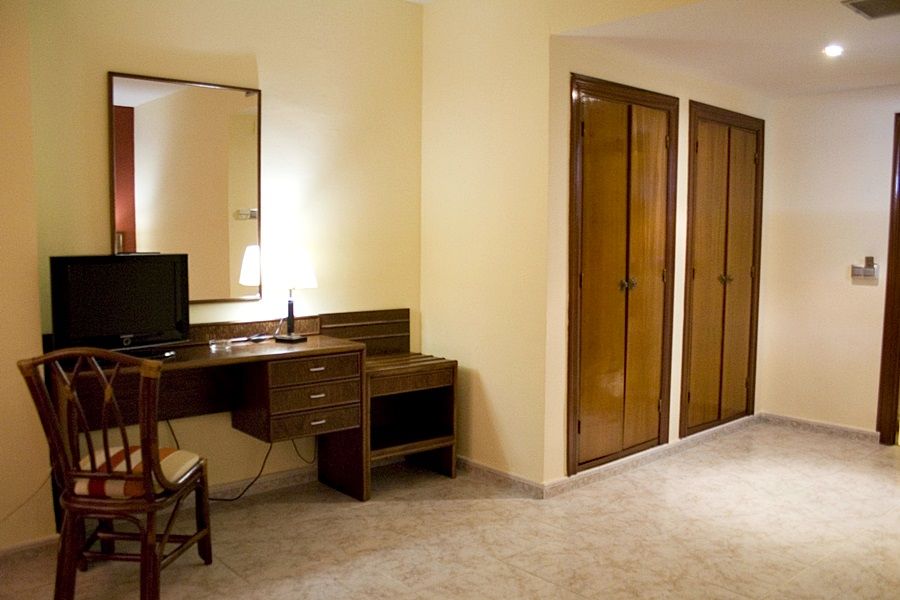 Hotel Perales Талавера-де-ла-Рейна Екстер'єр фото